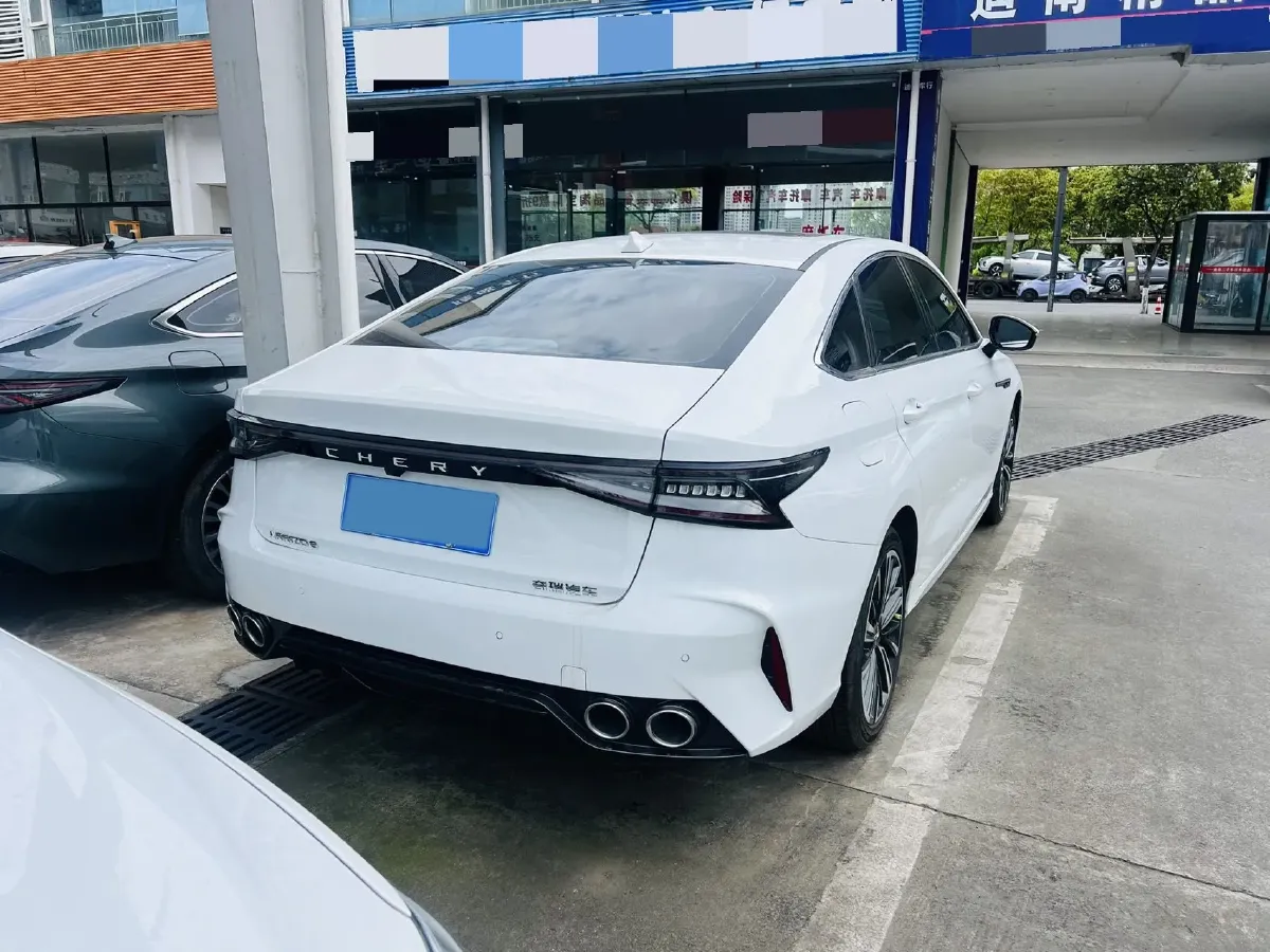 2025 Chery Arrizo 8 1.6T 197HP L4 7DCT,autocango,china used car exporter,china ev exporter,chinese used car exporter,chinese used ev exporter