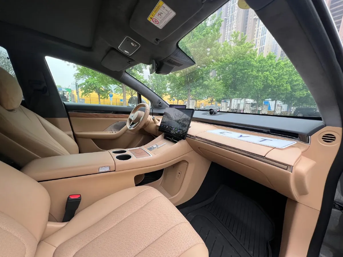 2025 Luxeed R7 REEV 156HP REEV,autocango,china used car exporter,china ev exporter,chinese used car exporter,chinese used ev exporter