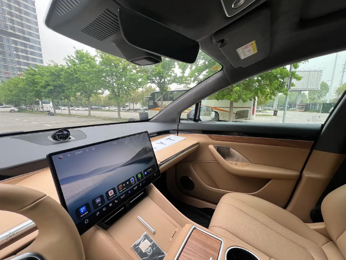 2025 Luxeed R7 REEV 156HP REEV,autocango,china used car exporter,china ev exporter,chinese used car exporter,chinese used ev exporter