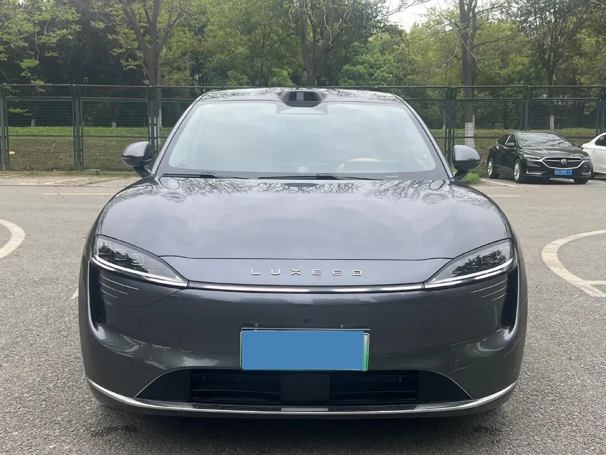 2025 Luxeed R7 REEV 156HP REEV,autocango,china used car exporter,china ev exporter,chinese used car exporter,chinese used ev exporter