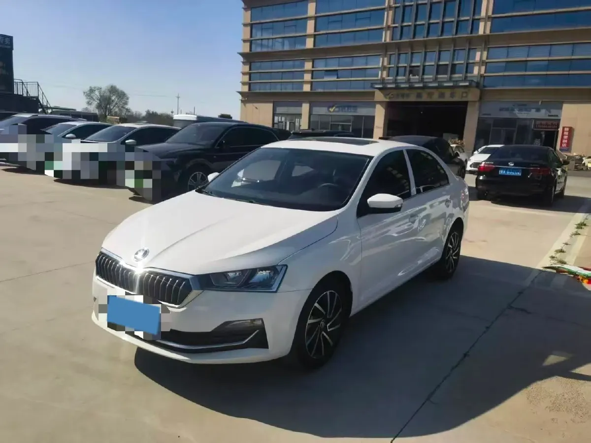 2022 Skoda Rapid 1.5L 112HP L4 6AT,autocango,china used car exporter,china ev exporter,chinese used car exporter,chinese used ev exporter