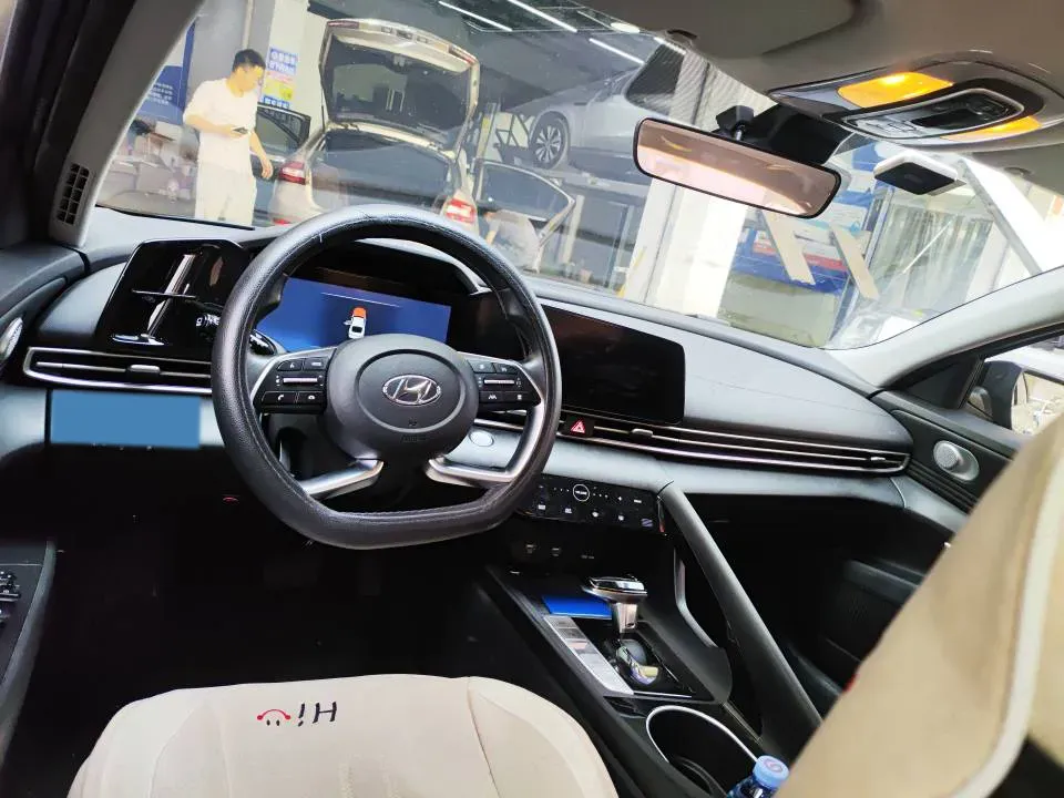 2021 Hyundai Elantra 1.5L 115HP L4 CVT,autocango,china used car exporter,china ev exporter,chinese used car exporter,chinese used ev exporter