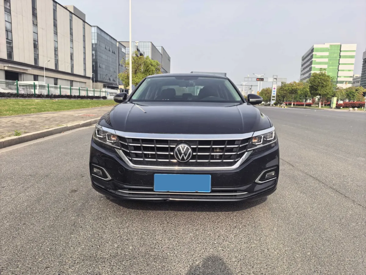 2020 Volkswagen Passat 2.0T 186HP L4 7DCT,autocango,china used car exporter,china ev exporter,chinese used car exporter,chinese used ev exporter
