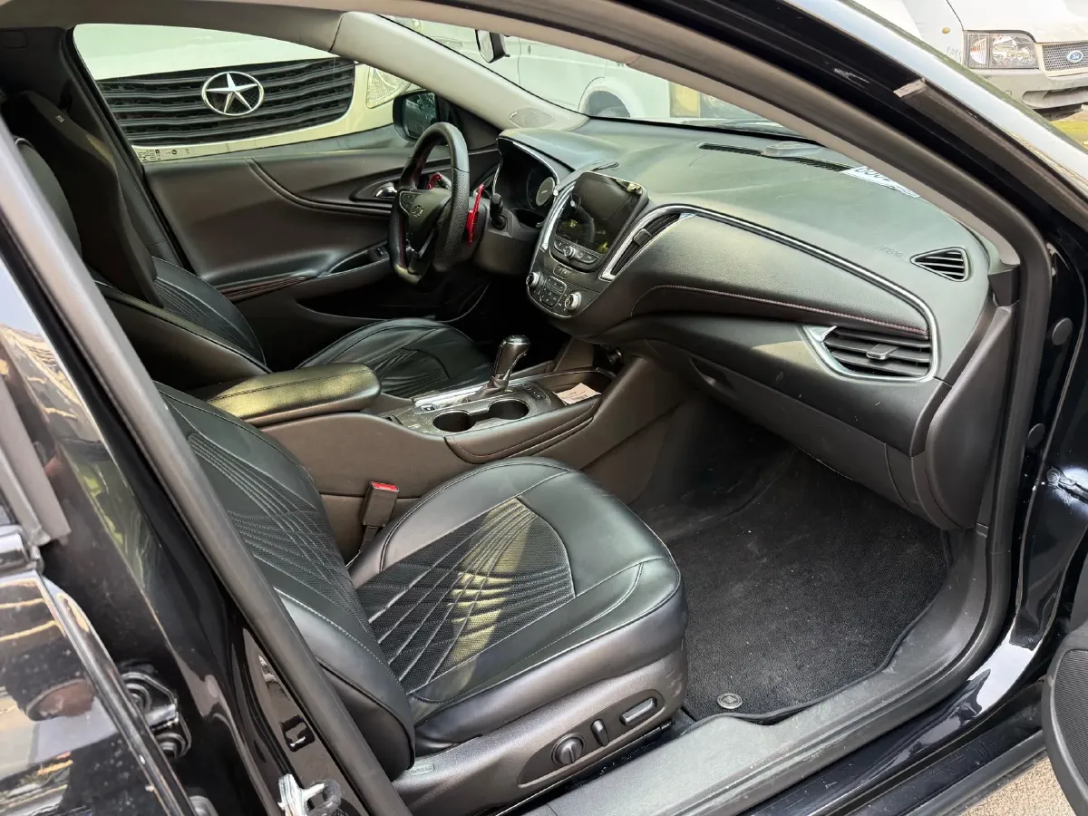 2019 Chevrolet Malibu XL 2.0T 241HP L4 9AT,autocango,china used car exporter,china ev exporter,chinese used car exporter,chinese used ev exporter