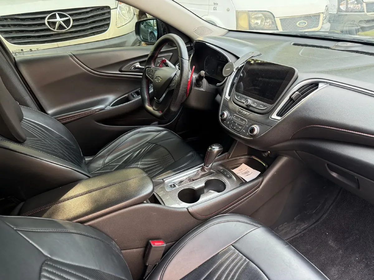 2019 Chevrolet Malibu XL 2.0T 241HP L4 9AT,autocango,china used car exporter,china ev exporter,chinese used car exporter,chinese used ev exporter