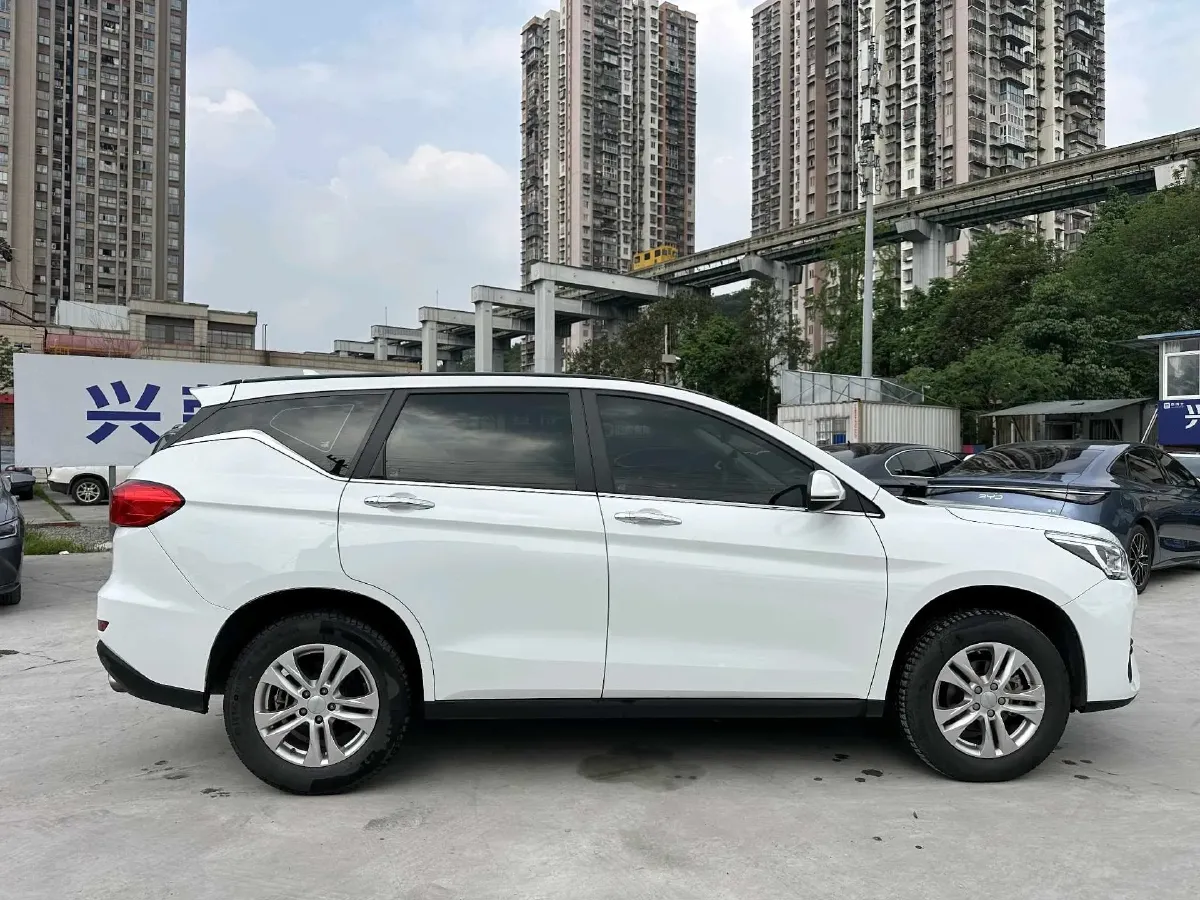 2019 Haval M6 1.5T 150HP L4 7DCT,autocango,china used car exporter,china ev exporter,chinese used car exporter,chinese used ev exporter