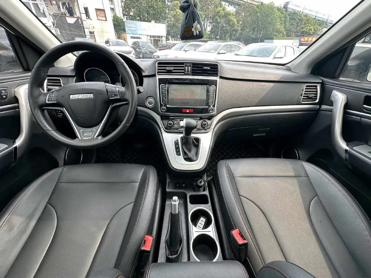 2019 Haval M6 1.5T 150HP L4 7DCT,autocango,china used car exporter,china ev exporter,chinese used car exporter,chinese used ev exporter