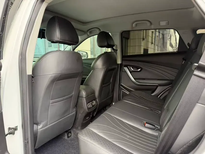 2018 ChangAn Eado 1.6L 128HP L4 6AT,autocango,china used car exporter,china ev exporter,chinese used car exporter,chinese used ev exporter