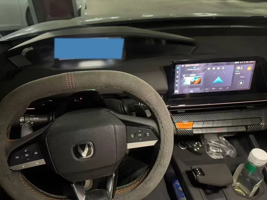 2024 ChangAn UNI-V 1.5T 188HP L4 7DCT,autocango,china used car exporter,china ev exporter,chinese used car exporter,chinese used ev exporter