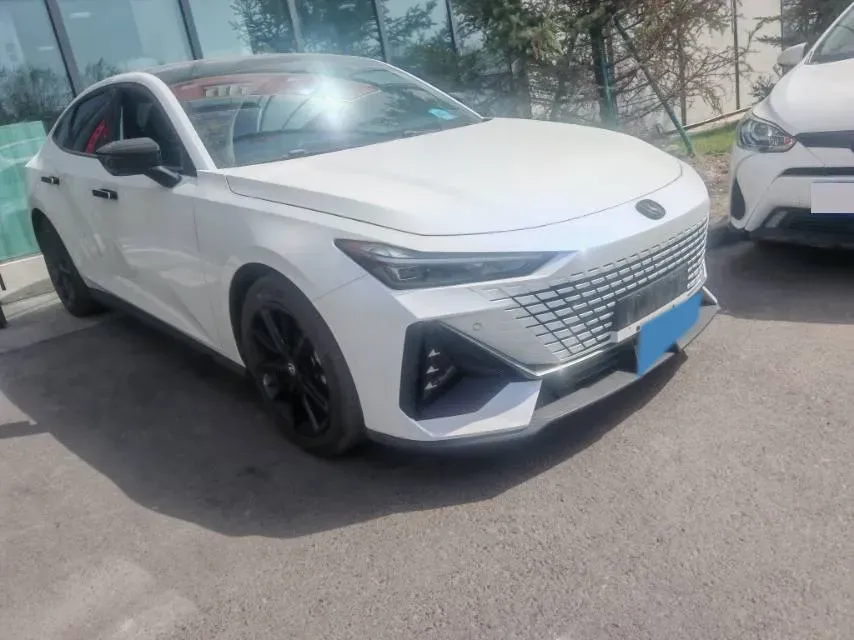 2024 ChangAn UNI-V 1.5T 188HP L4 7DCT,autocango,china used car exporter,china ev exporter,chinese used car exporter,chinese used ev exporter