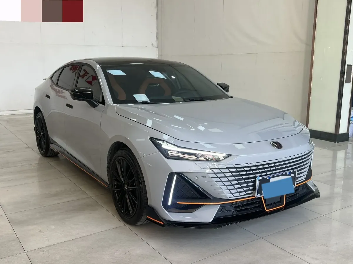 2025 ChangAn UNI-V 1.5T 192HP L4 7DCT,autocango,china used car exporter,china ev exporter,chinese used car exporter,chinese used ev exporter