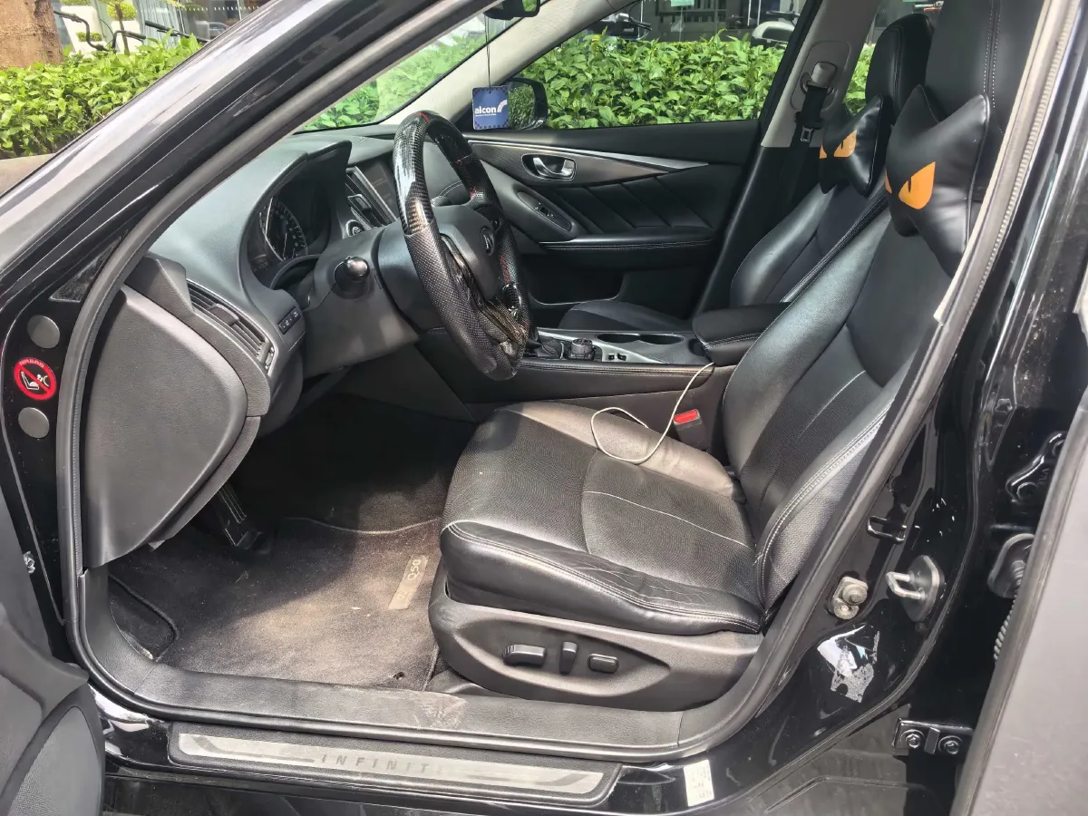 2018 Jeep Grand Commander 2.0T 265HP L4 9AT,autocango,china used car exporter,china ev exporter,chinese used car exporter,chinese used ev exporter