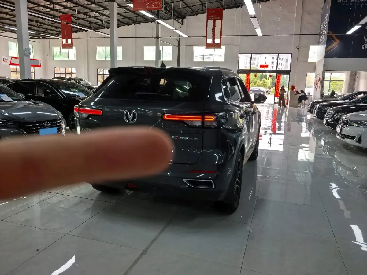 2022 ChangAn Oshan X7 Plus 1.5T 188HP L4 7DCT,autocango,china used car exporter,china ev exporter,chinese used car exporter,chinese used ev exporter