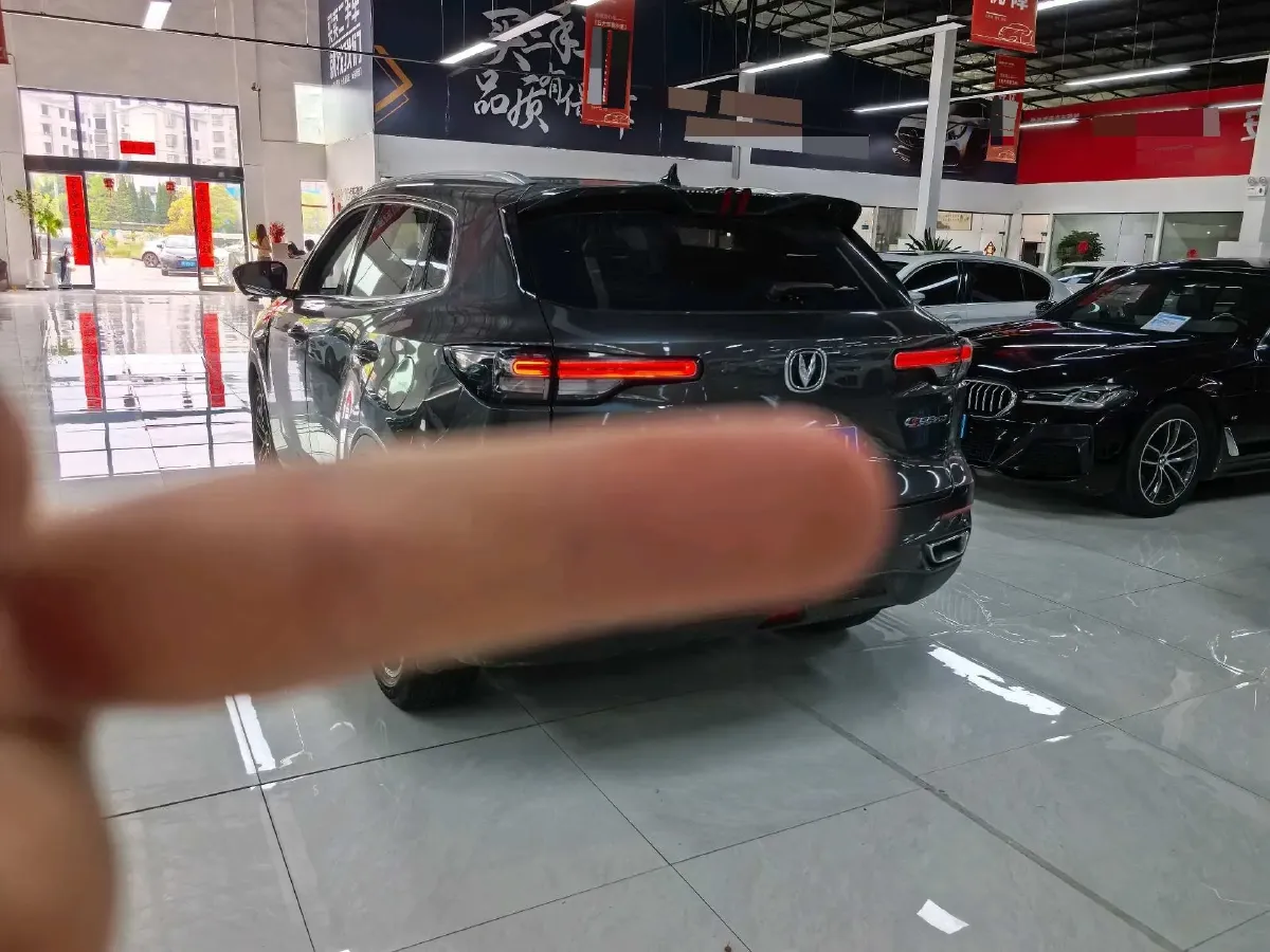 2022 ChangAn Oshan X7 Plus 1.5T 188HP L4 7DCT,autocango,china used car exporter,china ev exporter,chinese used car exporter,chinese used ev exporter