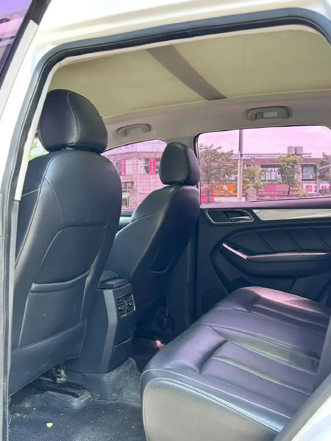 2017 Roewe RX5 1.5T 169HP L4 7DCT,autocango,china used car exporter,china ev exporter,chinese used car exporter,chinese used ev exporter