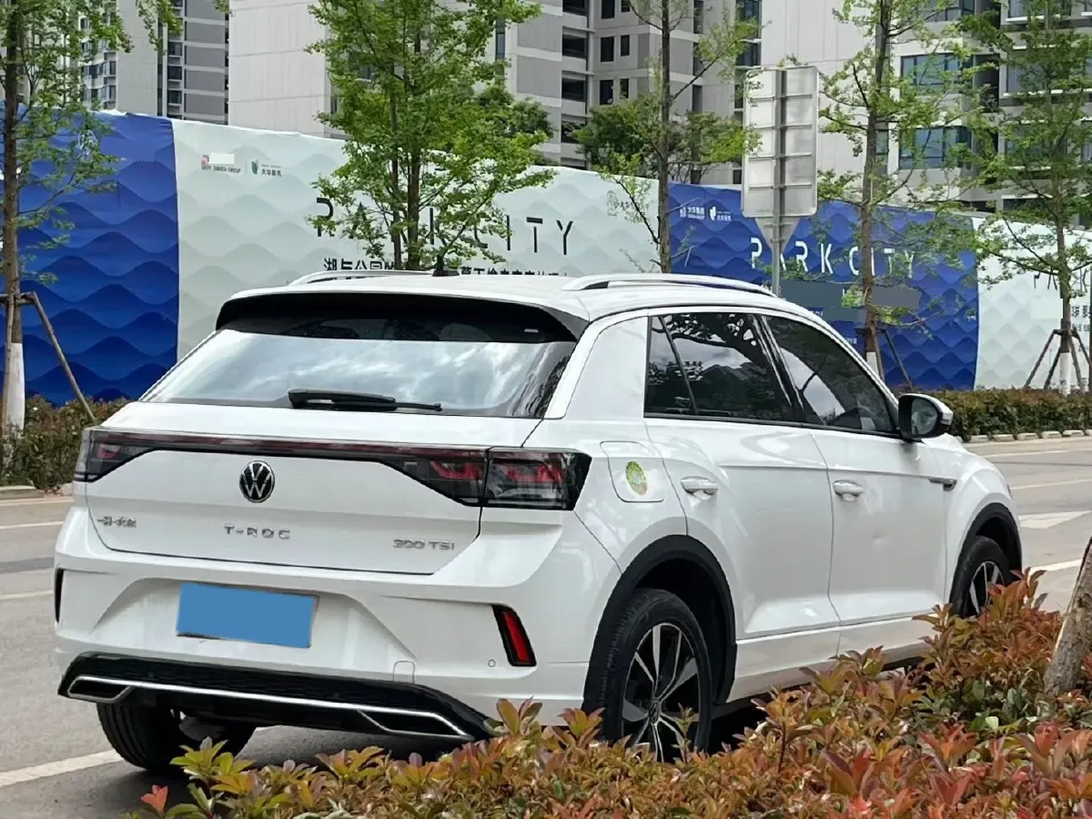 2023 Volkswagen T-Roc 1.5T 160HP L4 7DCT,autocango,china used car exporter,china ev exporter,chinese used car exporter,chinese used ev exporter