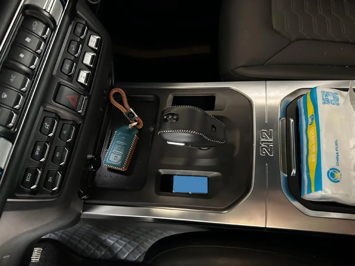 2025 212 212 T01 2.0T 252HP L4 8AT,autocango,china used car exporter,china ev exporter,chinese used car exporter,chinese used ev exporter