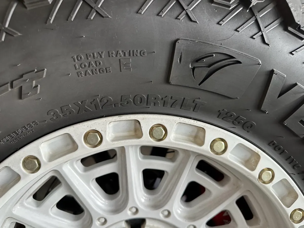 2025 212 212 T01 2.0T 252HP L4 8AT,autocango,china used car exporter,china ev exporter,chinese used car exporter,chinese used ev exporter