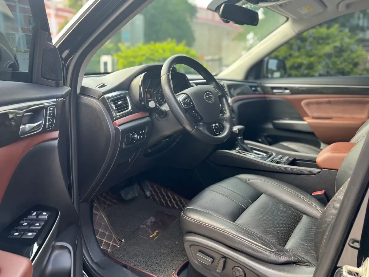 2017 GAC Trumpchi GS8 2.0T 201HP L4 6AT,autocango,china used car exporter,china ev exporter,chinese used car exporter,chinese used ev exporter