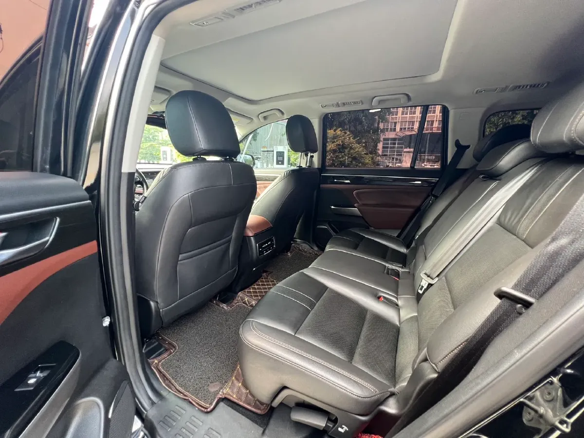 2017 GAC Trumpchi GS8 2.0T 201HP L4 6AT,autocango,china used car exporter,china ev exporter,chinese used car exporter,chinese used ev exporter