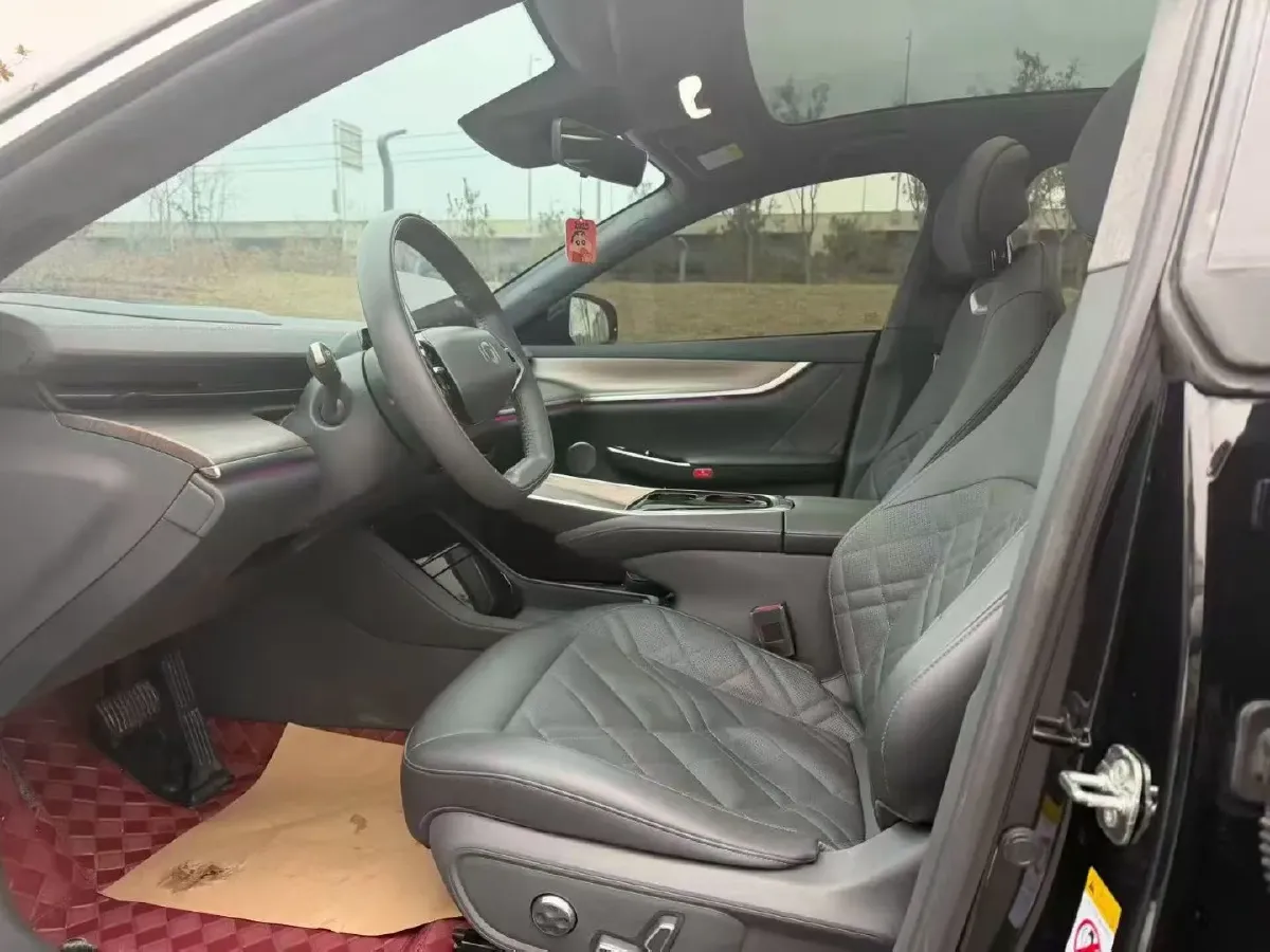 2025 ChangAn QiYuan A07 REEV 98HP REEV 28.4KWH,autocango,china used car exporter,china ev exporter,chinese used car exporter,chinese used ev exporter