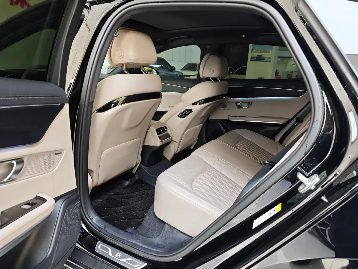 2025 BYD Han 1.5T 156HP L4 E-CVT PHEV,autocango,china used car exporter,china ev exporter,chinese used car exporter,chinese used ev exporter