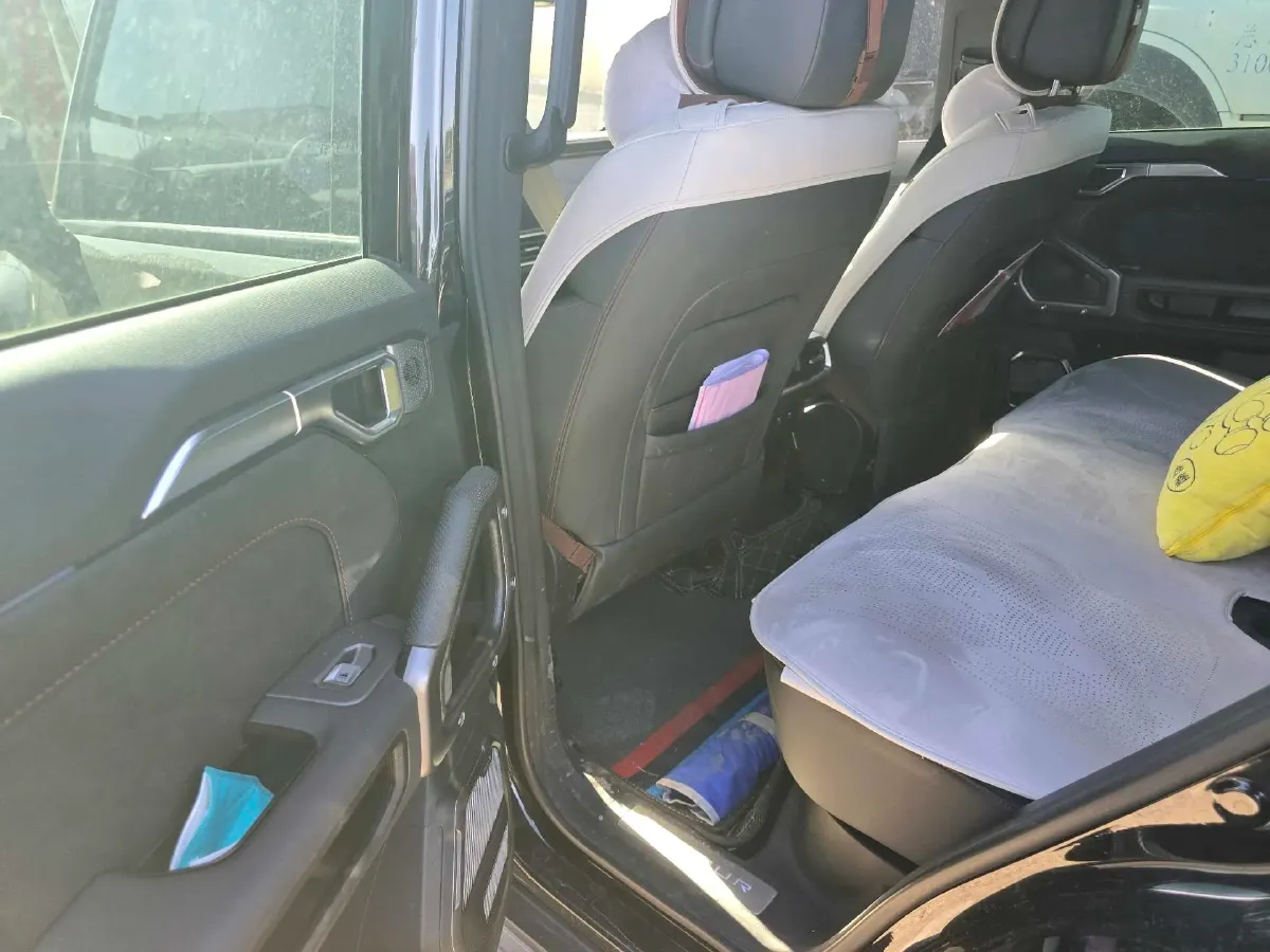 2023 Jetour Traveller 2.0T 254HP L4 8AT,autocango,china used car exporter,china ev exporter,chinese used car exporter,chinese used ev exporter