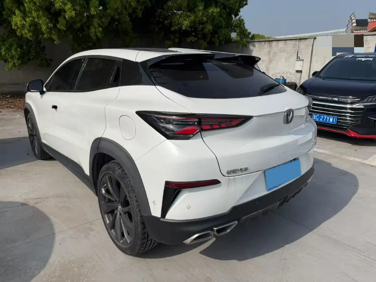 2020 ChangAn UNI-T 1.5T 180HP L4 7DCT,autocango,china used car exporter,china ev exporter,chinese used car exporter,chinese used ev exporter