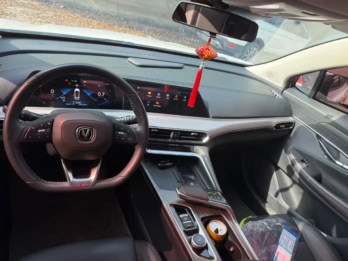 2020 ChangAn UNI-T 1.5T 180HP L4 7DCT,autocango,china used car exporter,china ev exporter,chinese used car exporter,chinese used ev exporter