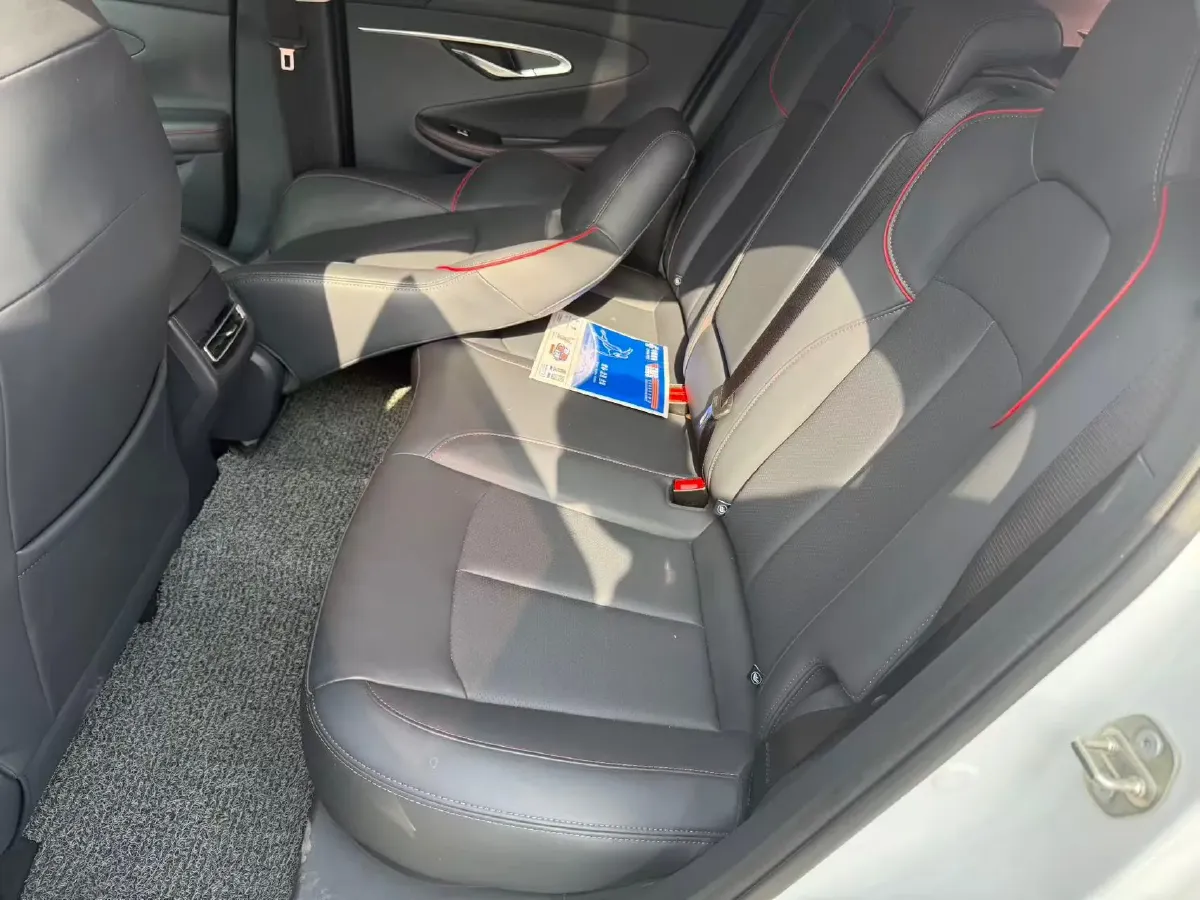 2020 ChangAn UNI-T 1.5T 180HP L4 7DCT,autocango,china used car exporter,china ev exporter,chinese used car exporter,chinese used ev exporter