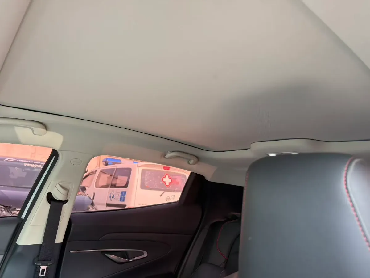 2020 ChangAn UNI-T 1.5T 180HP L4 7DCT,autocango,china used car exporter,china ev exporter,chinese used car exporter,chinese used ev exporter