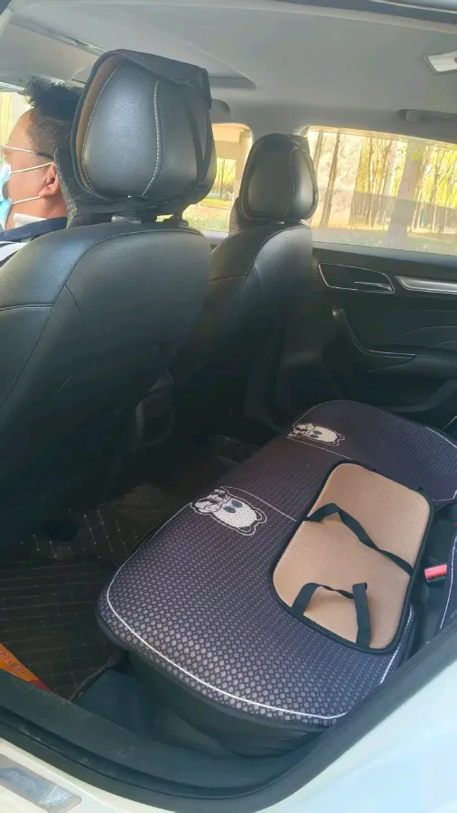 2018 HuangHai JiaoLong 2.4L 143HP L4 5AT,autocango,china used car exporter,china ev exporter,chinese used car exporter,chinese used ev exporter