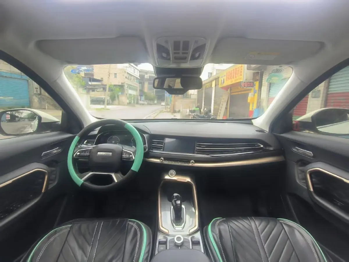 2020 Haval H6 1.5T 169HP L4 7DCT,autocango,china used car exporter,china ev exporter,chinese used car exporter,chinese used ev exporter