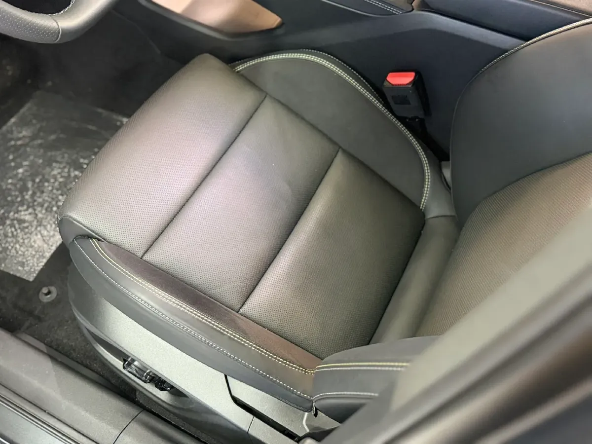 2025 LYNK&CO 03 1.5T 181HP L4 7DCT,autocango,china used car exporter,china ev exporter,chinese used car exporter,chinese used ev exporter