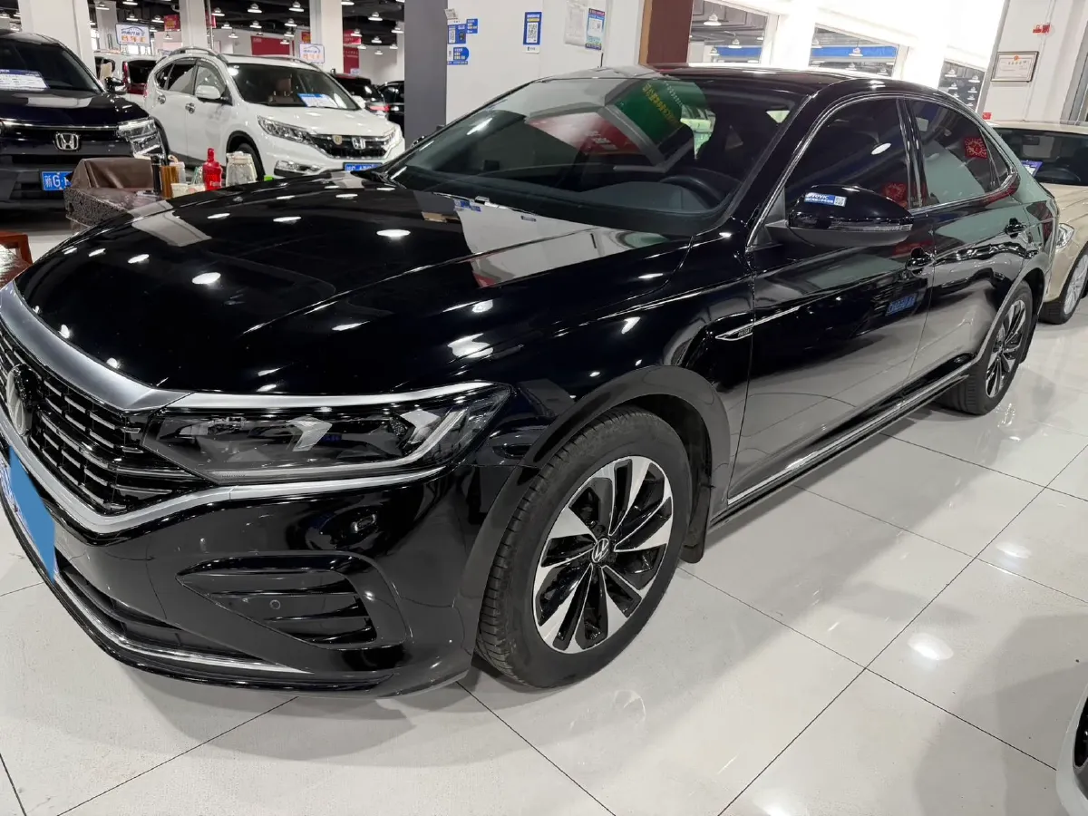 2023 Volkswagen Passat 1.4T 150HP L4 7DCT,autocango,china used car exporter,china ev exporter,chinese used car exporter,chinese used ev exporter