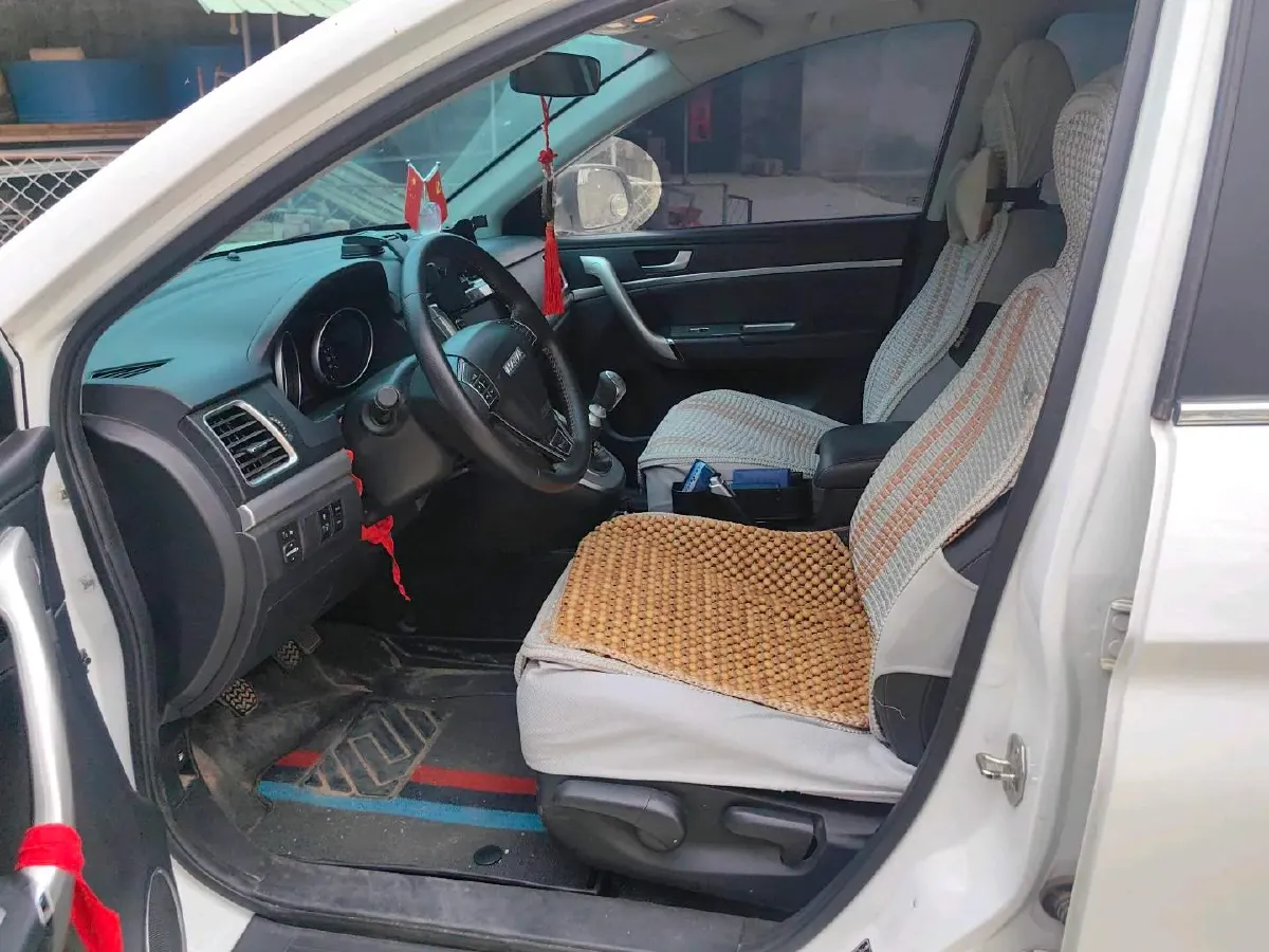 2019 Haval M6 1.5T 150HP L4 6MT,autocango,china used car exporter,china ev exporter,chinese used car exporter,chinese used ev exporter