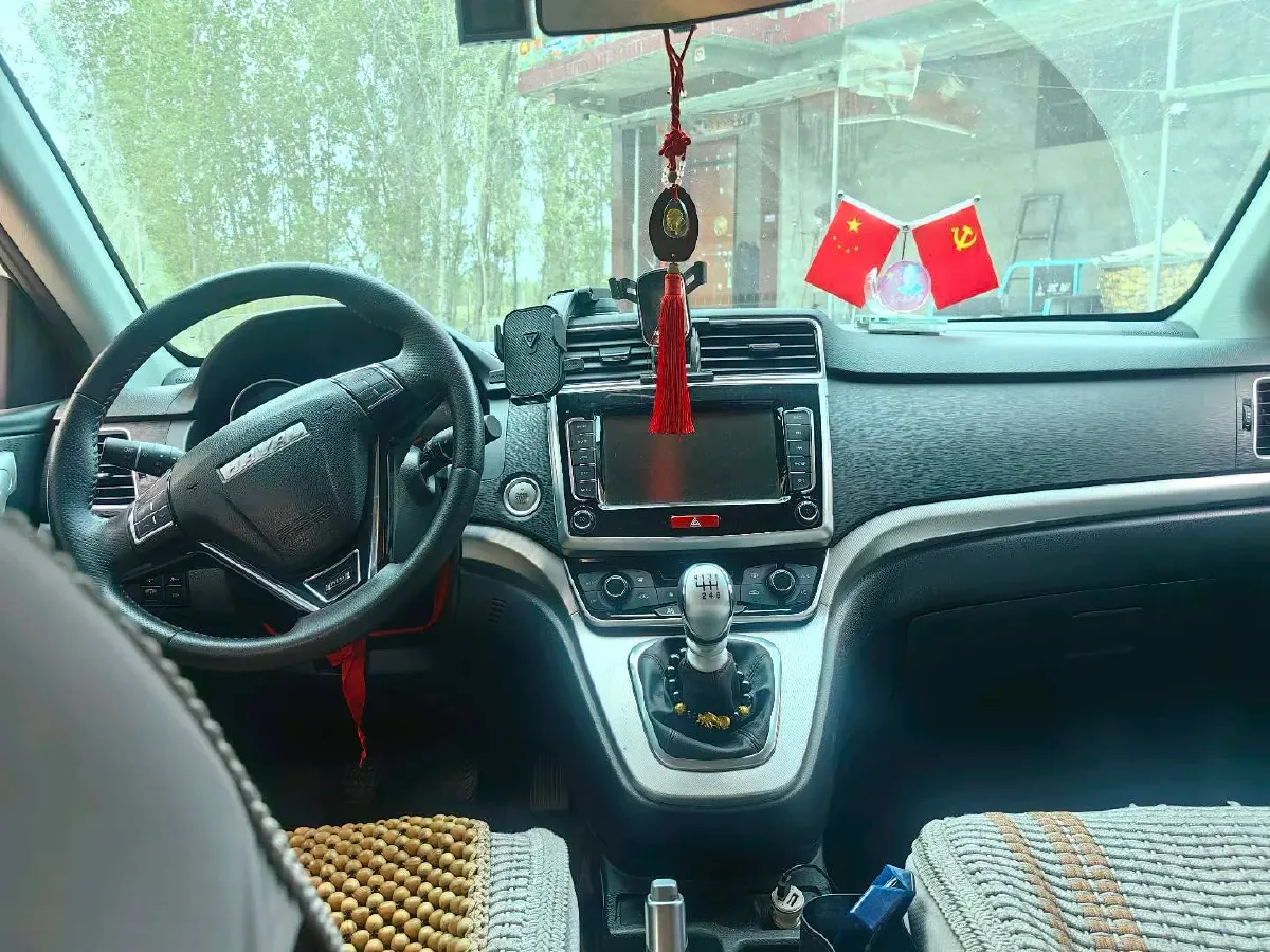 2019 Haval M6 1.5T 150HP L4 6MT,autocango,china used car exporter,china ev exporter,chinese used car exporter,chinese used ev exporter