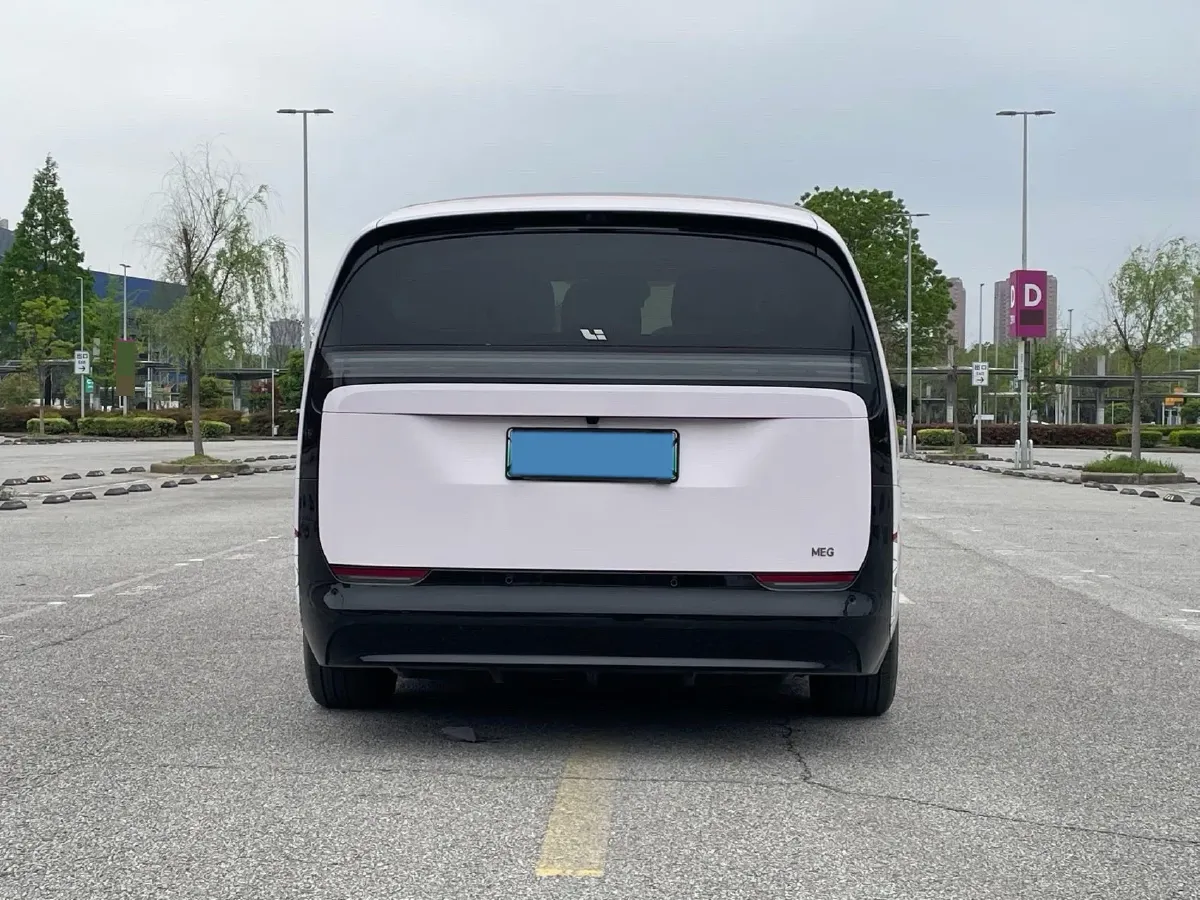 2025 Li MEGA BEV,autocango,china used car exporter,china ev exporter,chinese used car exporter,chinese used ev exporter