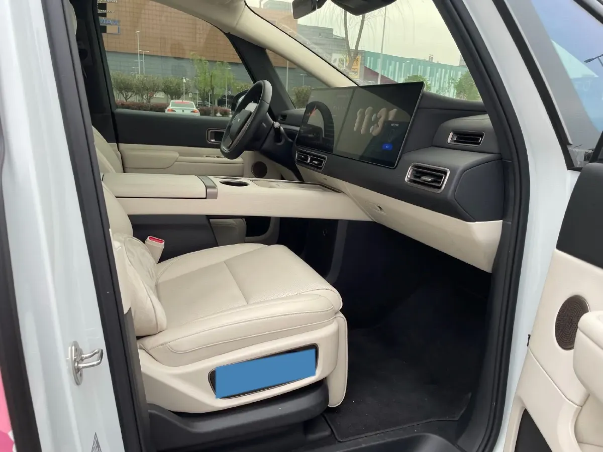 2025 Li MEGA BEV,autocango,china used car exporter,china ev exporter,chinese used car exporter,chinese used ev exporter