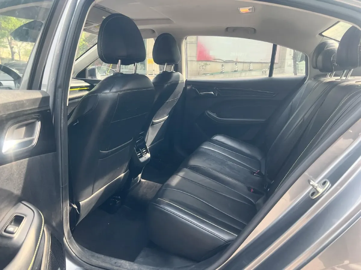 2021 Roewe i5 1.5L 120HP L4 CVT,autocango,china used car exporter,china ev exporter,chinese used car exporter,chinese used ev exporter