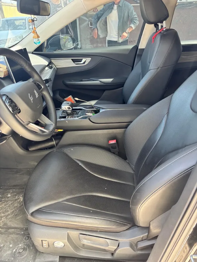 2024 HongQi E-QM5 BEV 72KWH,autocango,china used car exporter,china ev exporter,chinese used car exporter,chinese used ev exporter