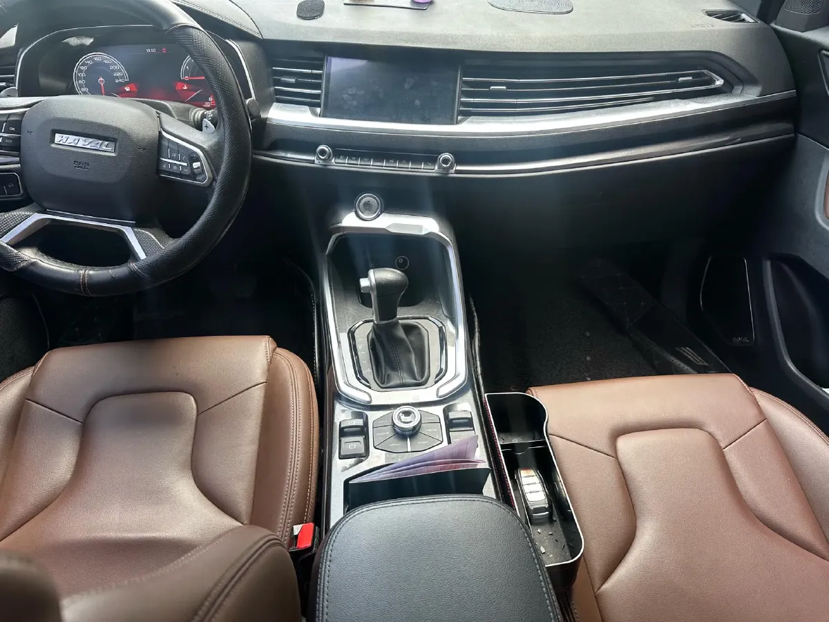 2017 Haval H6 1.5T 169HP L4 7DCT,autocango,china used car exporter,china ev exporter,chinese used car exporter,chinese used ev exporter