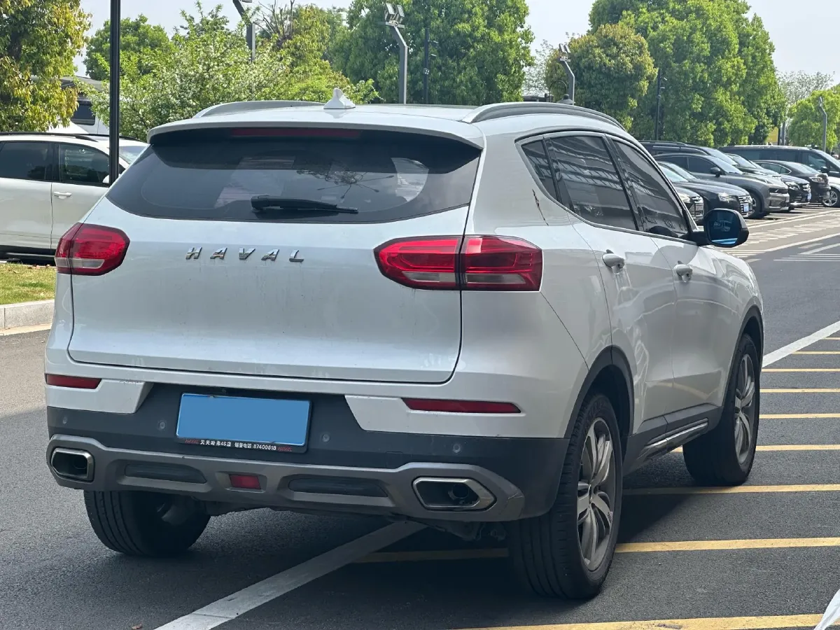 2017 Haval H6 1.5T 169HP L4 7DCT,autocango,china used car exporter,china ev exporter,chinese used car exporter,chinese used ev exporter