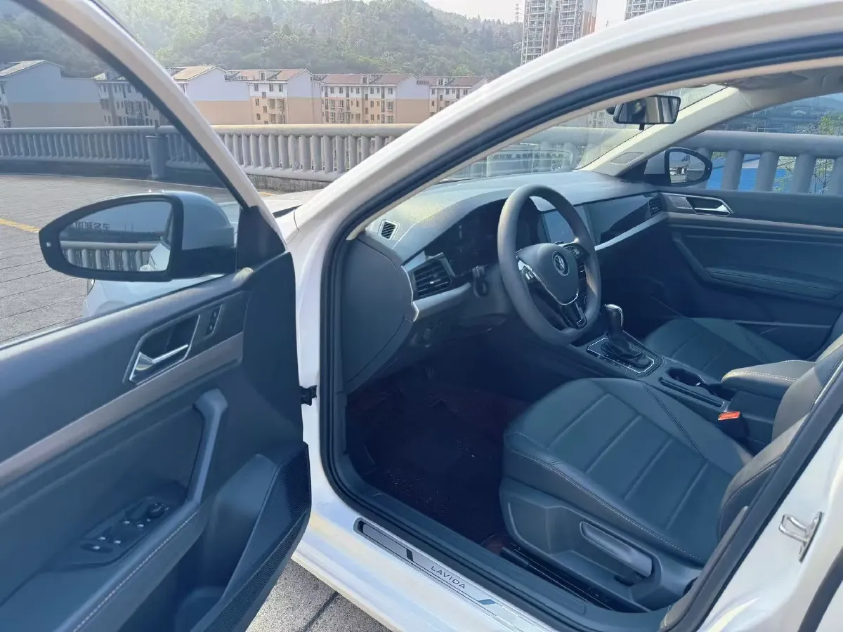 2021 Volkswagen Lavida 1.5L 113HP L4 6AT,autocango,china used car exporter,china ev exporter,chinese used car exporter,chinese used ev exporter