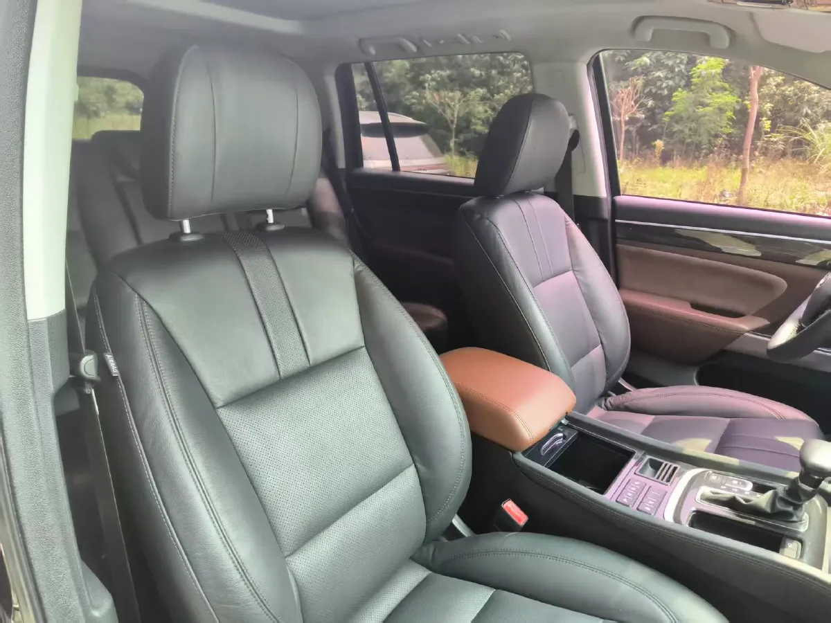 2017 GAC Trumpchi GS8 2.0T 201HP L4 6AT,autocango,china used car exporter,china ev exporter,chinese used car exporter,chinese used ev exporter