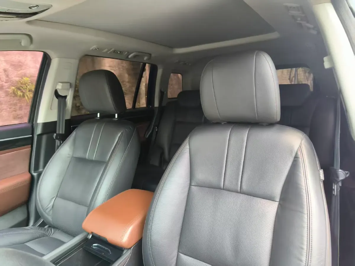 2017 GAC Trumpchi GS8 2.0T 201HP L4 6AT,autocango,china used car exporter,china ev exporter,chinese used car exporter,chinese used ev exporter