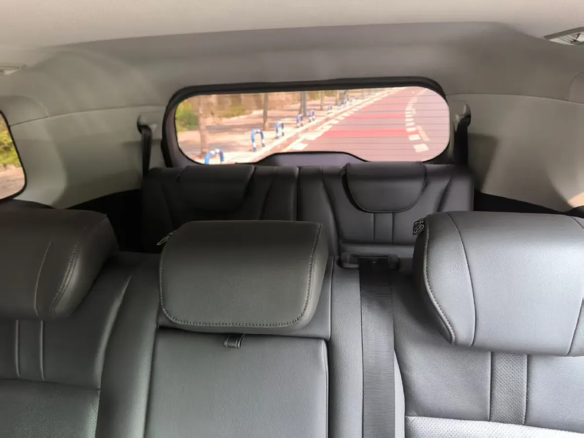 2017 GAC Trumpchi GS8 2.0T 201HP L4 6AT,autocango,china used car exporter,china ev exporter,chinese used car exporter,chinese used ev exporter