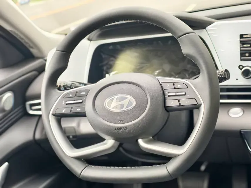 2023 Hyundai Elantra 1.5L 115HP L4 CVT,autocango,china used car exporter,china ev exporter,chinese used car exporter,chinese used ev exporter