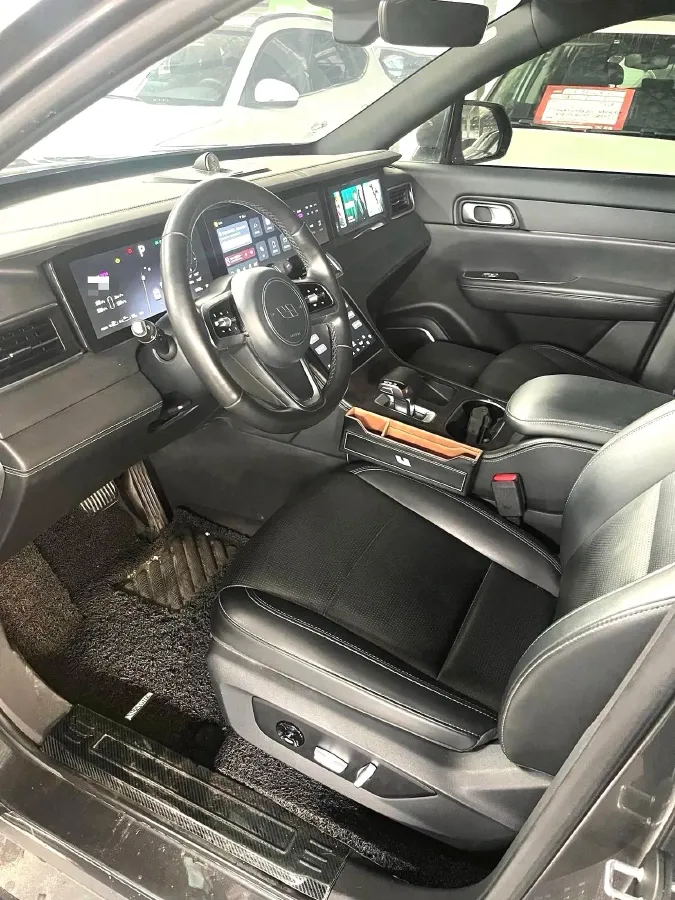 2021 Li ONE Range Extended 131HP REEV 40.5KWH,autocango,china used car exporter,china ev exporter,chinese used car exporter,chinese used ev exporter