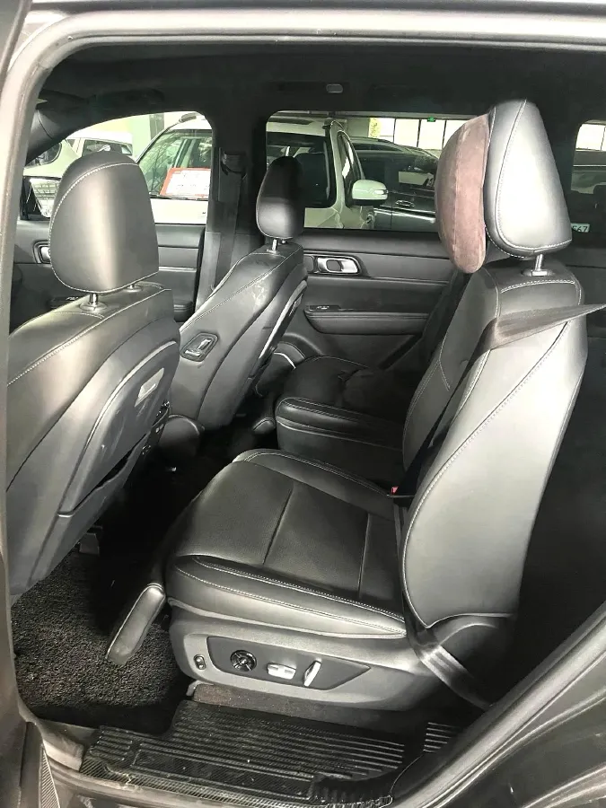 2021 Li ONE Range Extended 131HP REEV 40.5KWH,autocango,china used car exporter,china ev exporter,chinese used car exporter,chinese used ev exporter